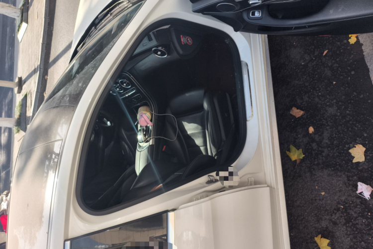 奔驰C级 2018款 C 200 L 运动版局部细节9005