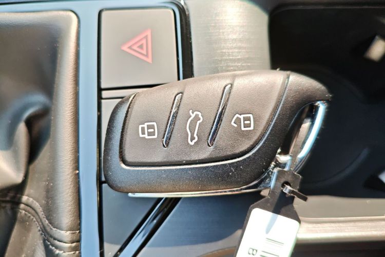 荣威i5 2023款 1.5L 手动舒享版中控内饰7001