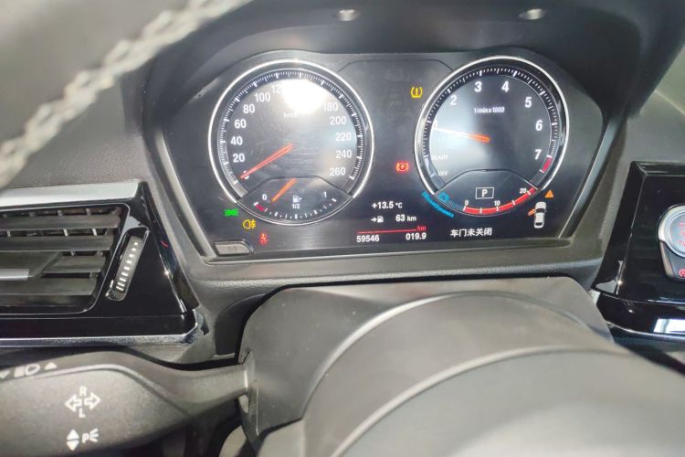 宝马1系 2021款 改款 120i M运动曜夜版局部细节14