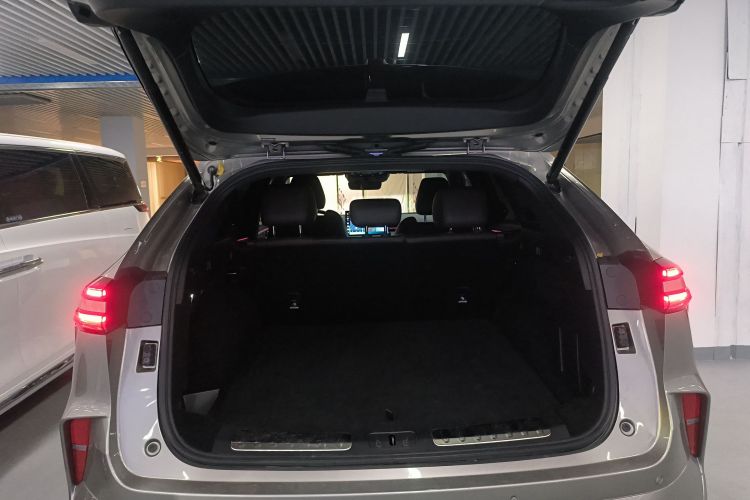 魏牌 摩卡新能源 2024款 Hi4 四驱长续航版机舱底盘23