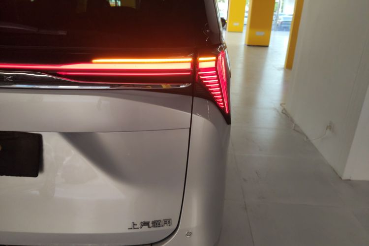 别克GL8新能源 2024款 陆尊 智享版 7座车身外观6006