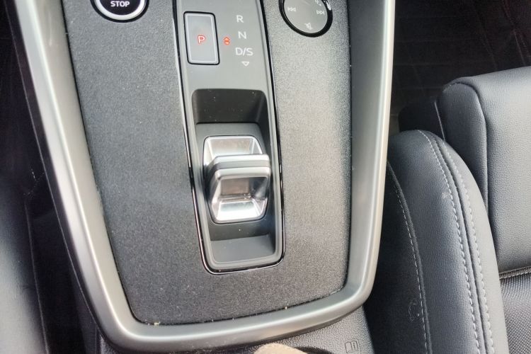 奥迪A3 2022款 A3L Limousine 35 TFSI 时尚运动型中控内饰18