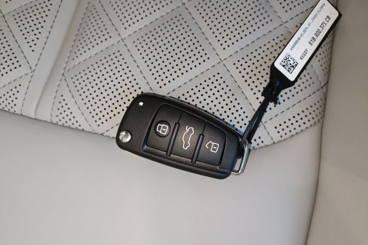 奥迪Q2L 2025款 35TFSI 时尚动感型中控内饰11