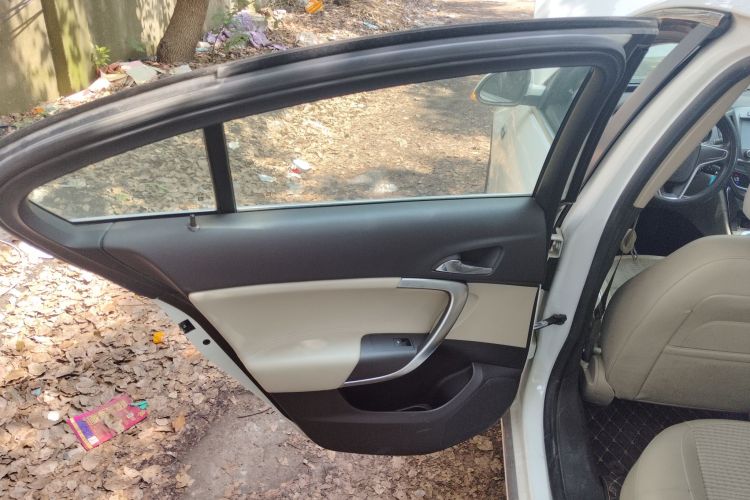 别克 君威 2014款 2.0L 领先时尚型中控内饰49