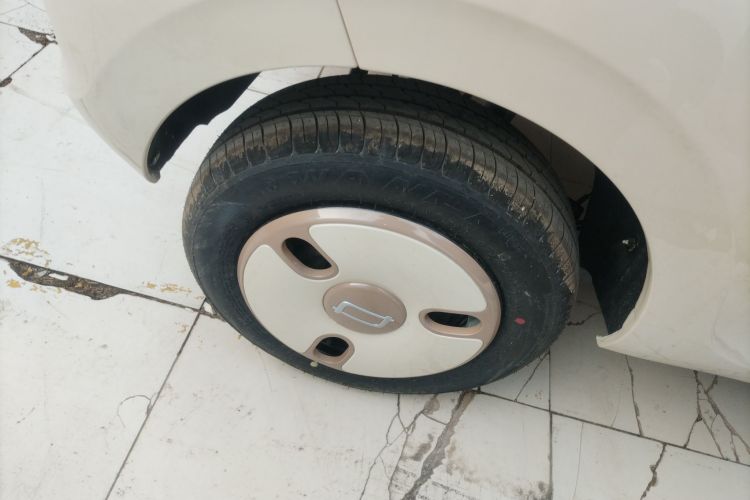 奔腾小马 2026款 222km 萌趣马 Plus车身外观6008