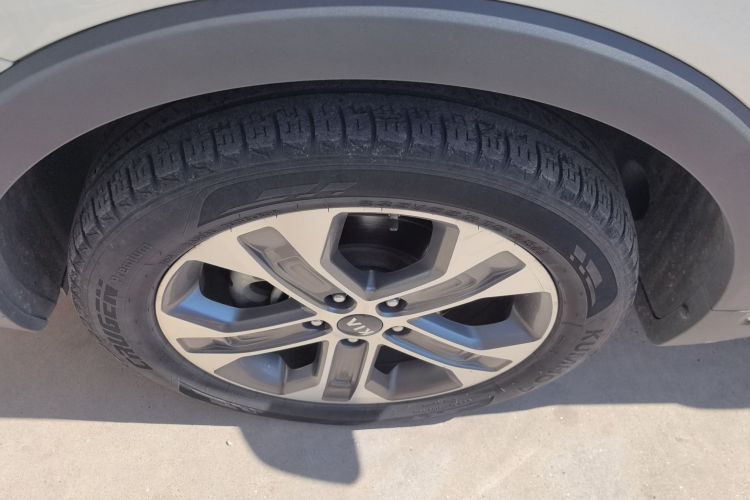 起亚 智跑 2019款 2.0L 自动智享豪华版车身外观6007