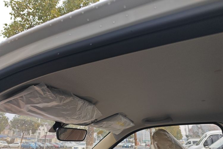 五菱汽车 宏光MINIEV 2024款 第三代 215km 青春版中控内饰22