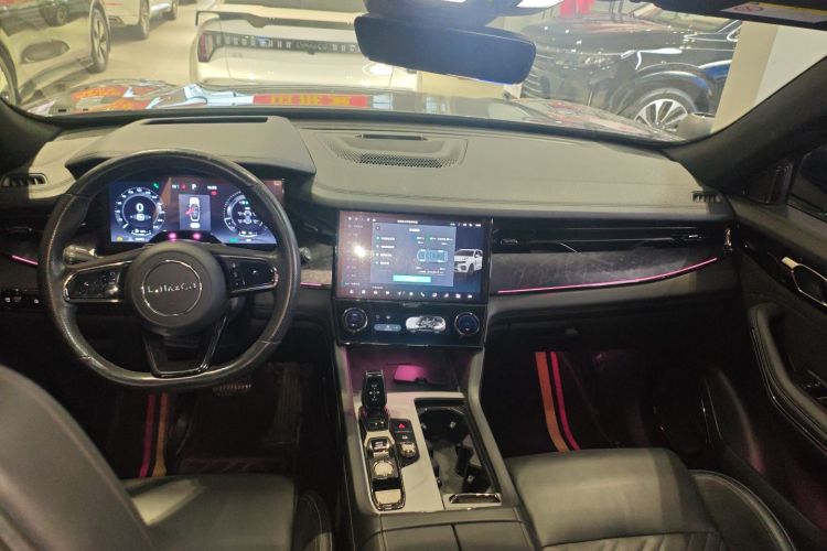 领克09 EM-P 2021款 2.0T PHEV Halo 六座中控内饰12