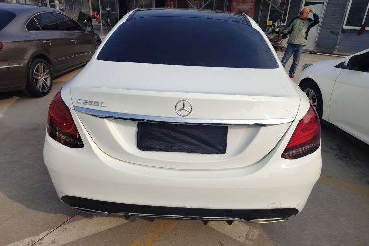 奔驰C级 2019款 C 260 L 运动版车身外观6004