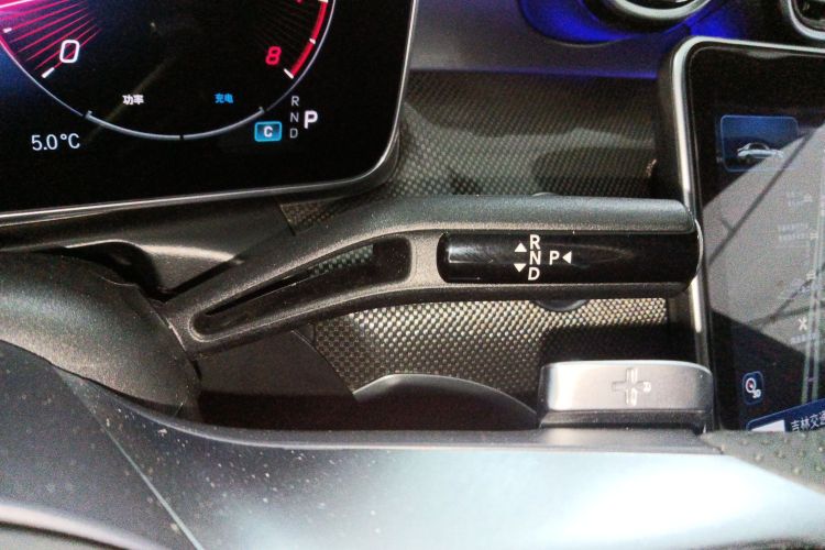 奔驰C级 2023款 改款二 C 260 L 运动版中控内饰18