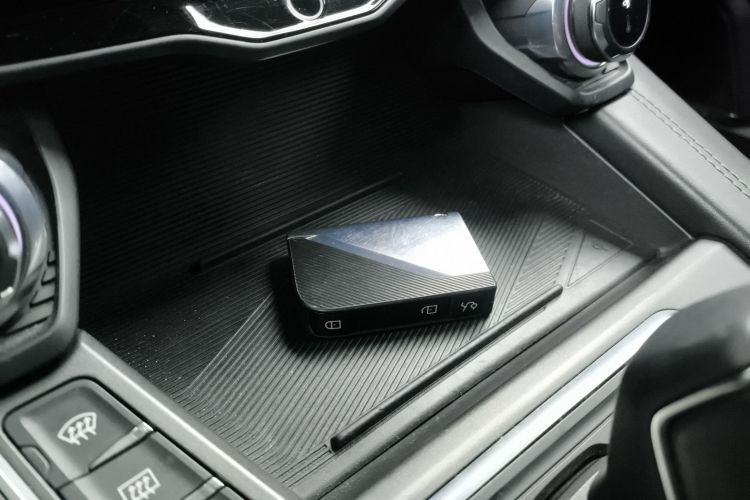 领克01 2021款 2.0TD 两驱型Pro中控内饰7001