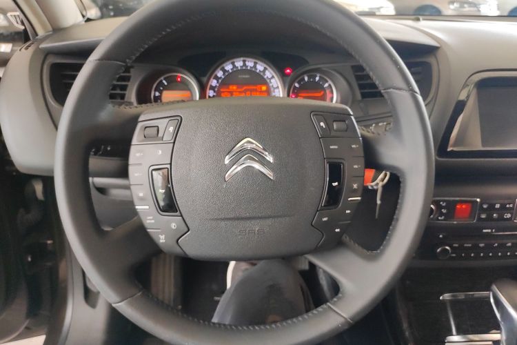 雪铁龙C5 2014款 2.0L 自动尊享型局部细节13