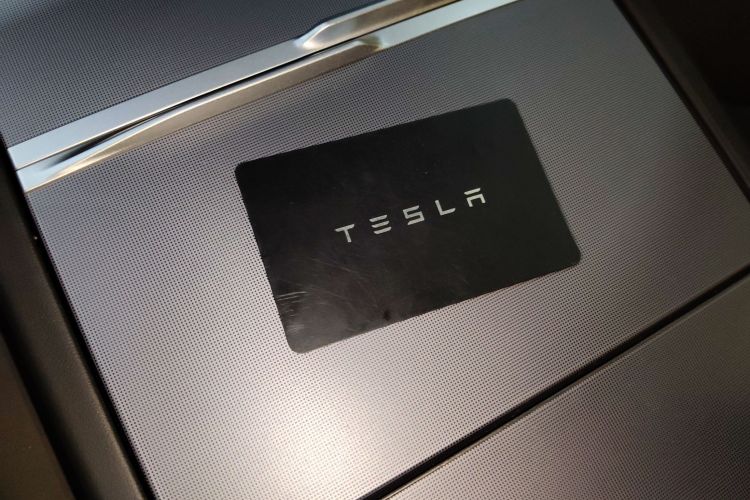 特斯拉 Model 3 2025款 后轮驱动版中控内饰11