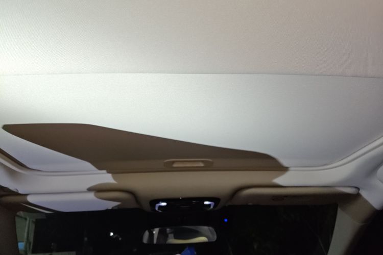 丰田 凯美瑞 2024款 双擎 2.0HE 精英版中控内饰22