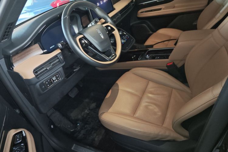 林肯 冒险家 2022款 2.0T 两驱尊雅版中控内饰19