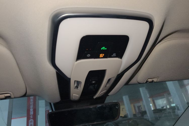 红旗HQ9 2023款 2.0T 智联旗享版局部细节22