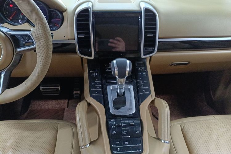 保时捷 2016款 Cayenne 3.0T中控内饰16