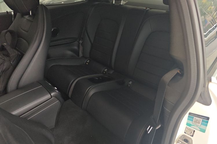 奔驰C级(进口)  C 260 轿跑车中控内饰7004