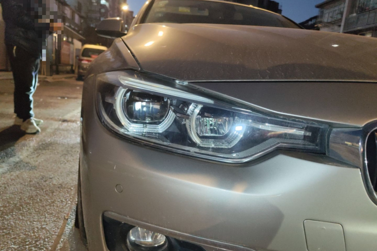 宝马3系 2017款 320Li 时尚型车身外观8