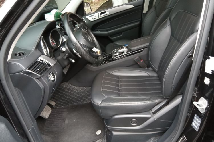 奔驰GLS 2017款 GLS 400 4MATIC时尚型局部细节19