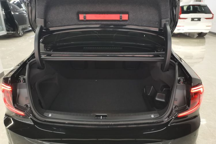 沃尔沃S90新能源 2025款 插电式混动 四驱长续航智雅豪华版局部细节23