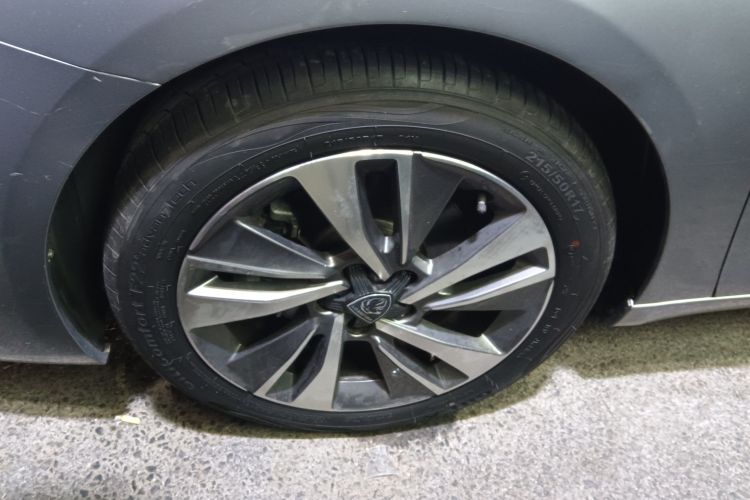 标致408 2022款 1.6T 追光版车身外观6007