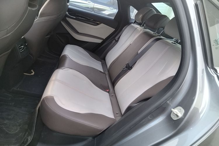 比亚迪 秦PLUS 2023款 冠军版 DM-i 55KM领先型中控内饰21