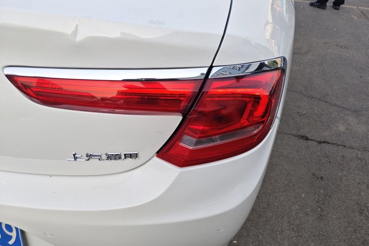 别克 君越 2016款 20T 领先型车身外观9