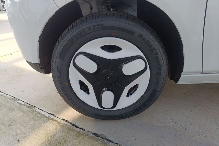 吉利银河 熊猫 2025款 210km 元气熊车身外观6007