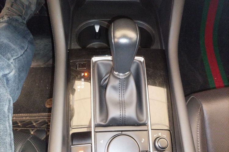 马自达3 昂克赛拉 2021款 2.0L 自动质耀版中控内饰18