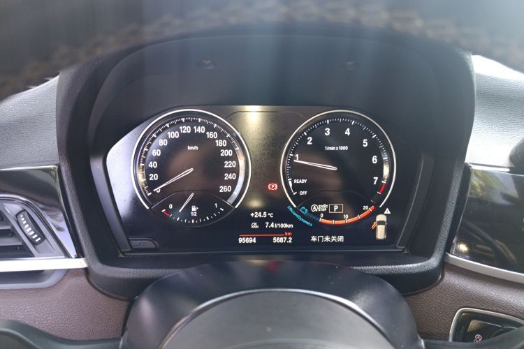 宝马X1 2021款 sDrive25Li 领先型中控内饰14