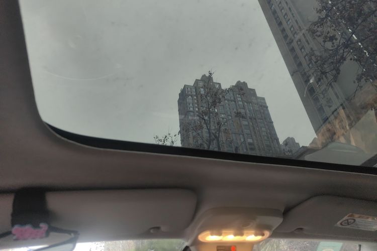 smart fortwo 2018款 0.9T 66千瓦硬顶先锋版 国V中控内饰22