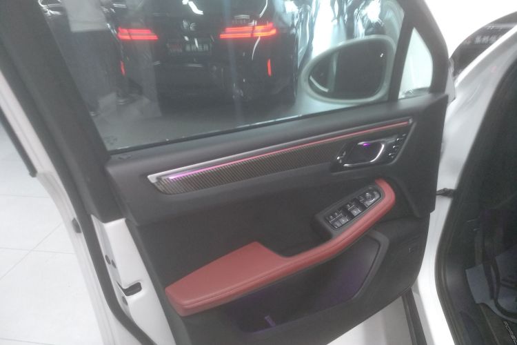 保时捷 2022款 Macan 2.0T中控内饰47