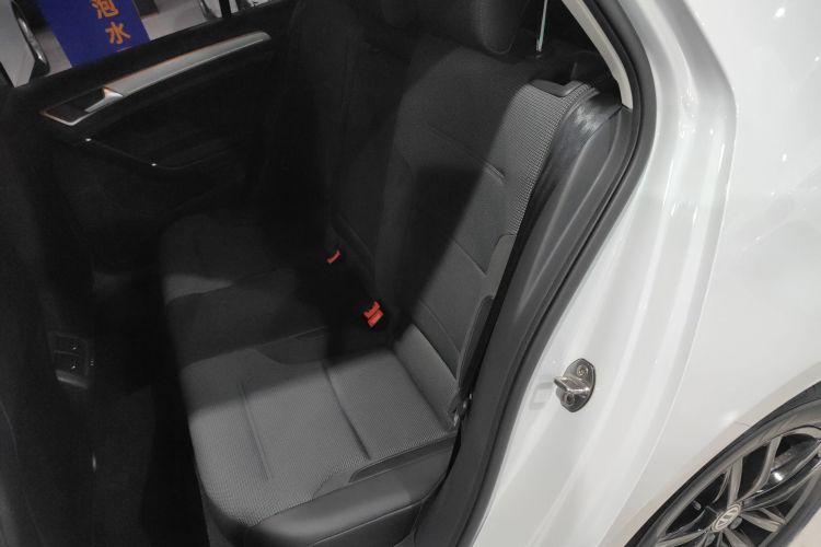 大众 高尔夫 2018款 230TSI 自动舒适型中控内饰21