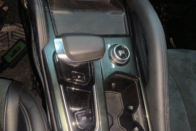 吉利汽车 星越L 2021款 2.0TD 高功自动四驱旗舰型局部细节18