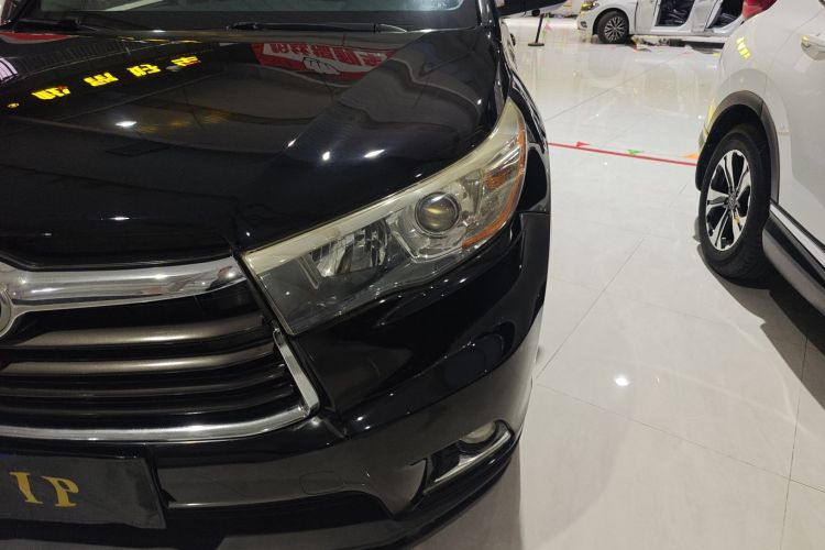 丰田 汉兰达 2015款 2.0T 四驱豪华版 7座局部细节36