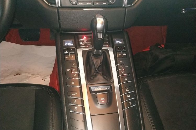 保时捷 2017款  Macan 2.0T中控内饰18