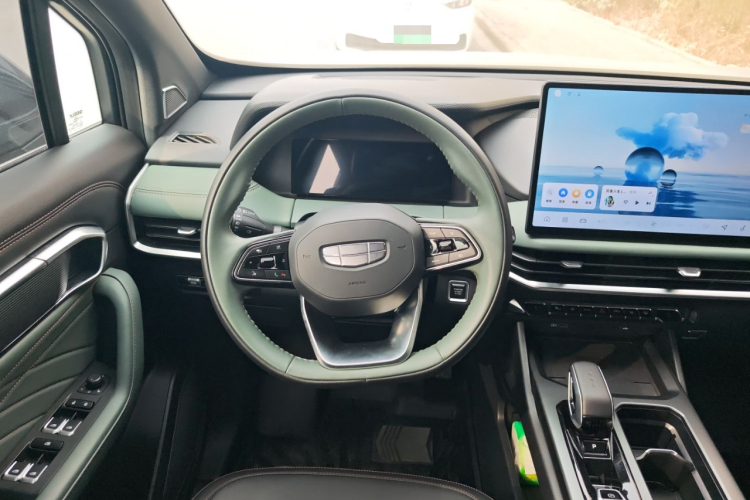 吉利汽车 豪越L 2024款 2.0T DCT旗舰型中控内饰13