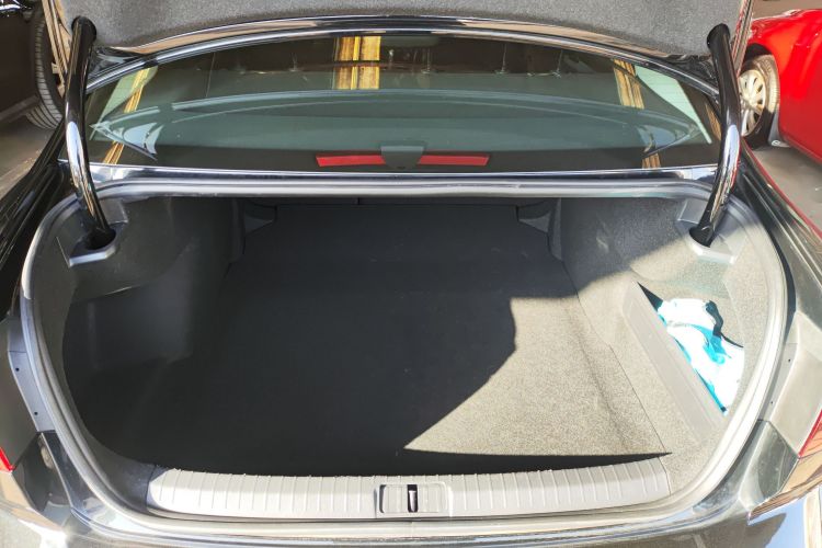 大众 迈腾 2025款 众享款 280TSI DSG舒适型机舱底盘23