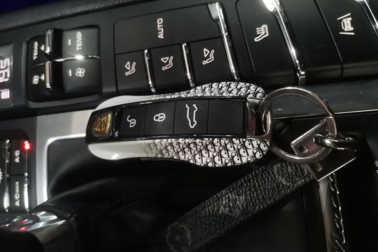 保时捷 2018款 Macan 2.0T中控内饰11