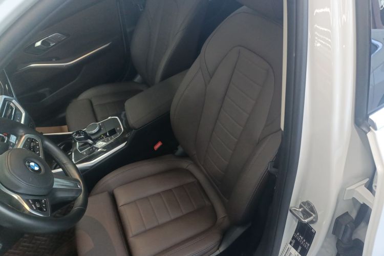 宝马3系 2020款 改款 325Li M运动套装中控内饰19