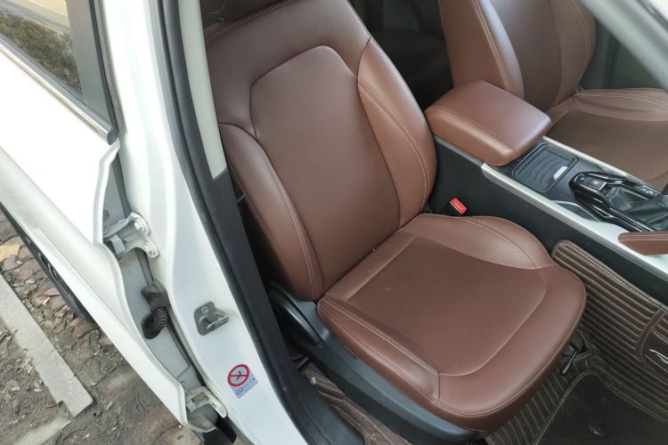 中华V6 2018款 1.5T 自动豪华型局部细节41