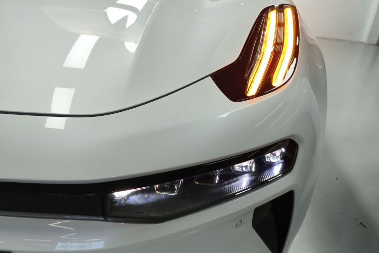 极氪001 2025款 WE版 100kWh 后驱局部细节36