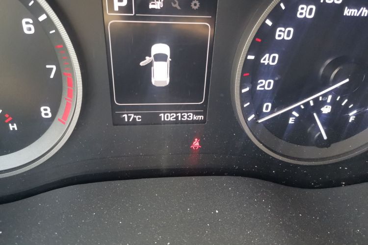 现代 途胜 2018款 1.6T 双离合两驱15周年特别版中控内饰15