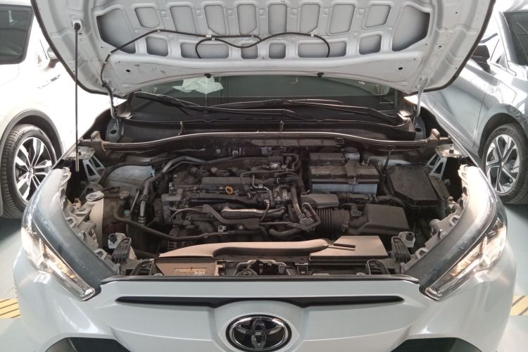 丰田 锋兰达 2023款 2.0L CVT领先版机舱底盘24