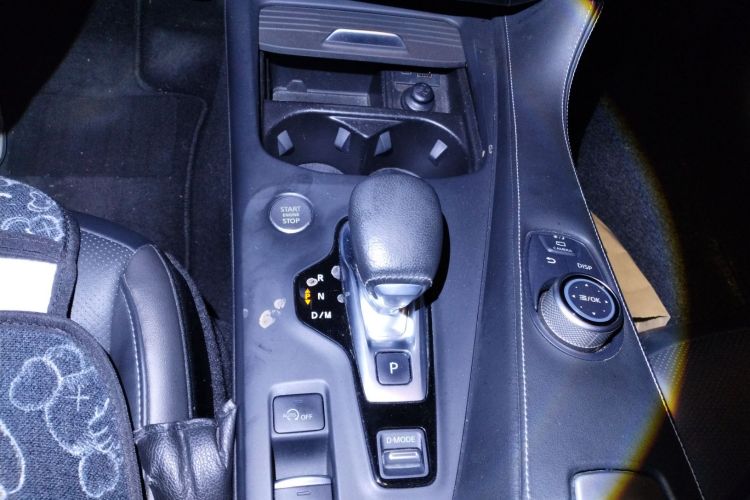 英菲尼迪QX50 2020款 2.0T 四驱领航版中控内饰18