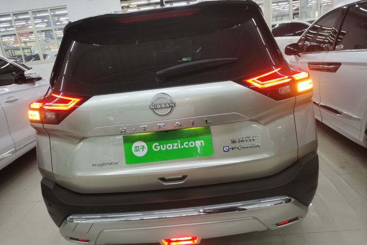 日产 奇骏 2023款 e-POWER 超混双电机四驱豪华版车身外观6004