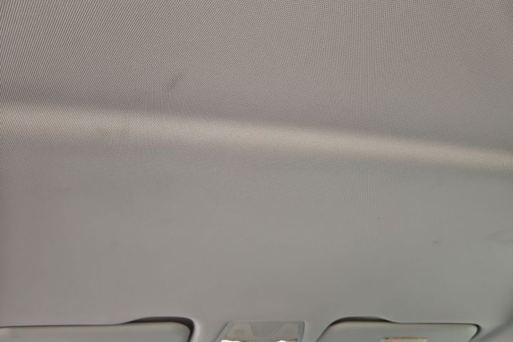 红旗E-QM5 2023款 改款 基础出行版中控内饰22