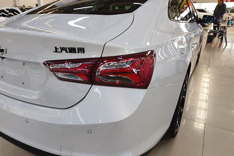 雪佛兰 迈锐宝XL 2023款 Redline 2.0T 锐动版车身外观9