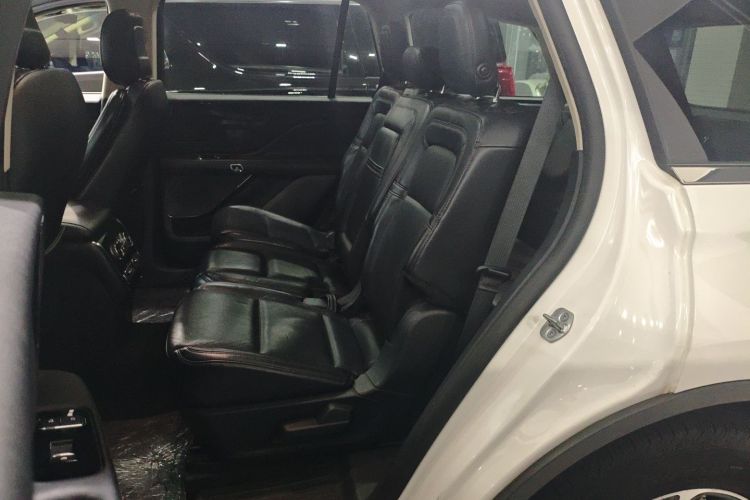 林肯 飞行家(进口) 2020款 3.0T V6全驱尊享版中控内饰21